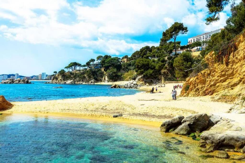 Apartamento En Centro Platja D'Aro Apartment Luaran gambar